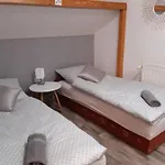 Apartment Napsugar Vendeghaz *