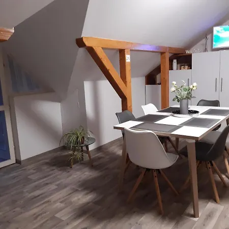 Napsugár Apartman *
