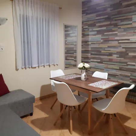 Napsugar Vendeghaz Lejlighed *