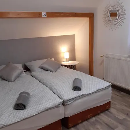 Apartman Napsugár *